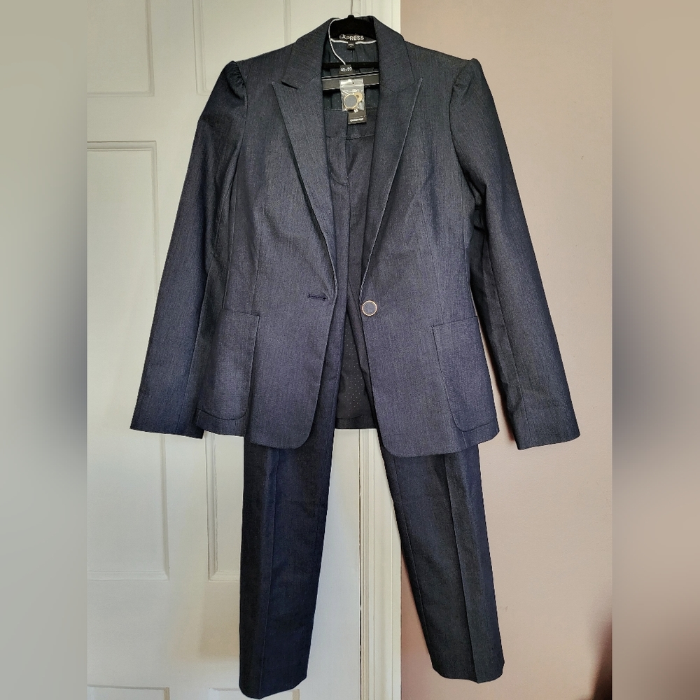 Express Coordinating Jacket Size 4 and Columist Pants Size 00S (Suit)
